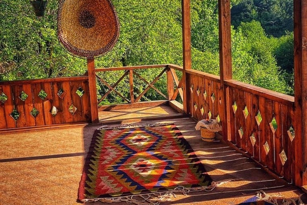 واحد دوخوابه همکف ورودی مجزا با پارکینگ اختصاصی